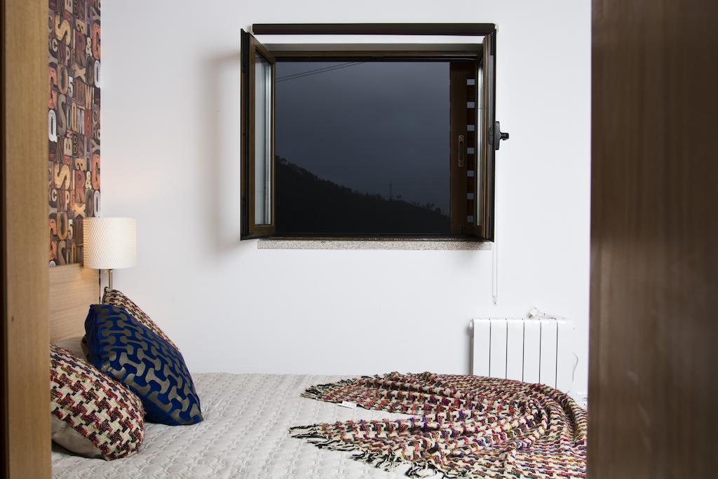 Brown House Villa Geres Ruang foto
